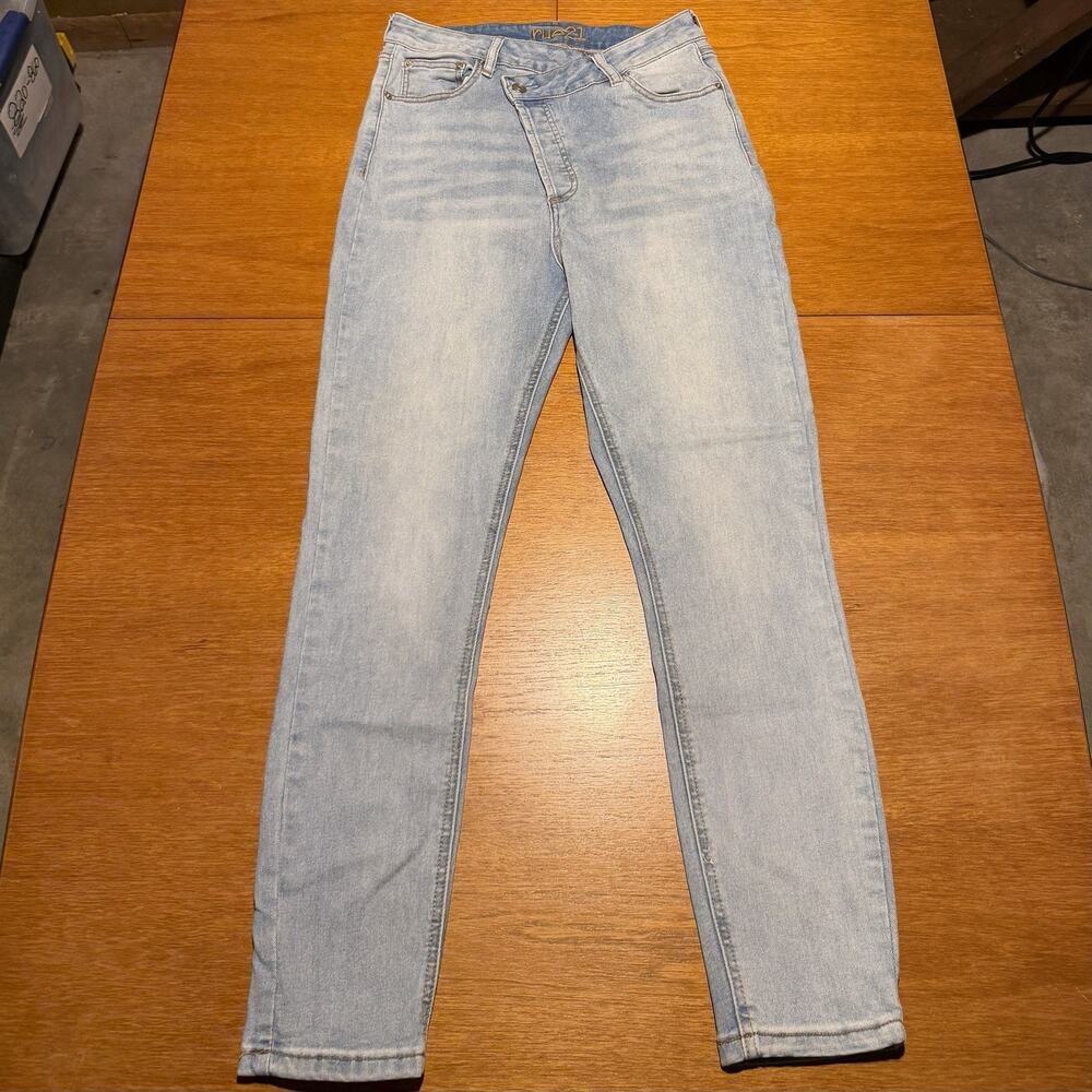 Rue 21 High Rise Jeggings Women’s Size 12 Blue Distressed 28x28
